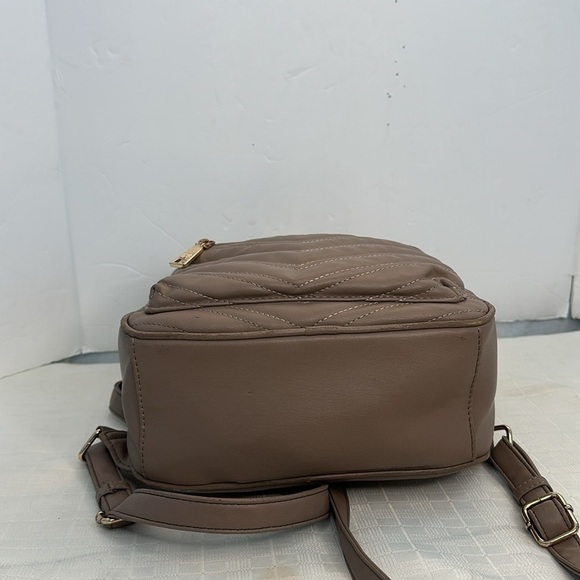 Badgley Mischka Quilted Backpack Purse Bag main image 4